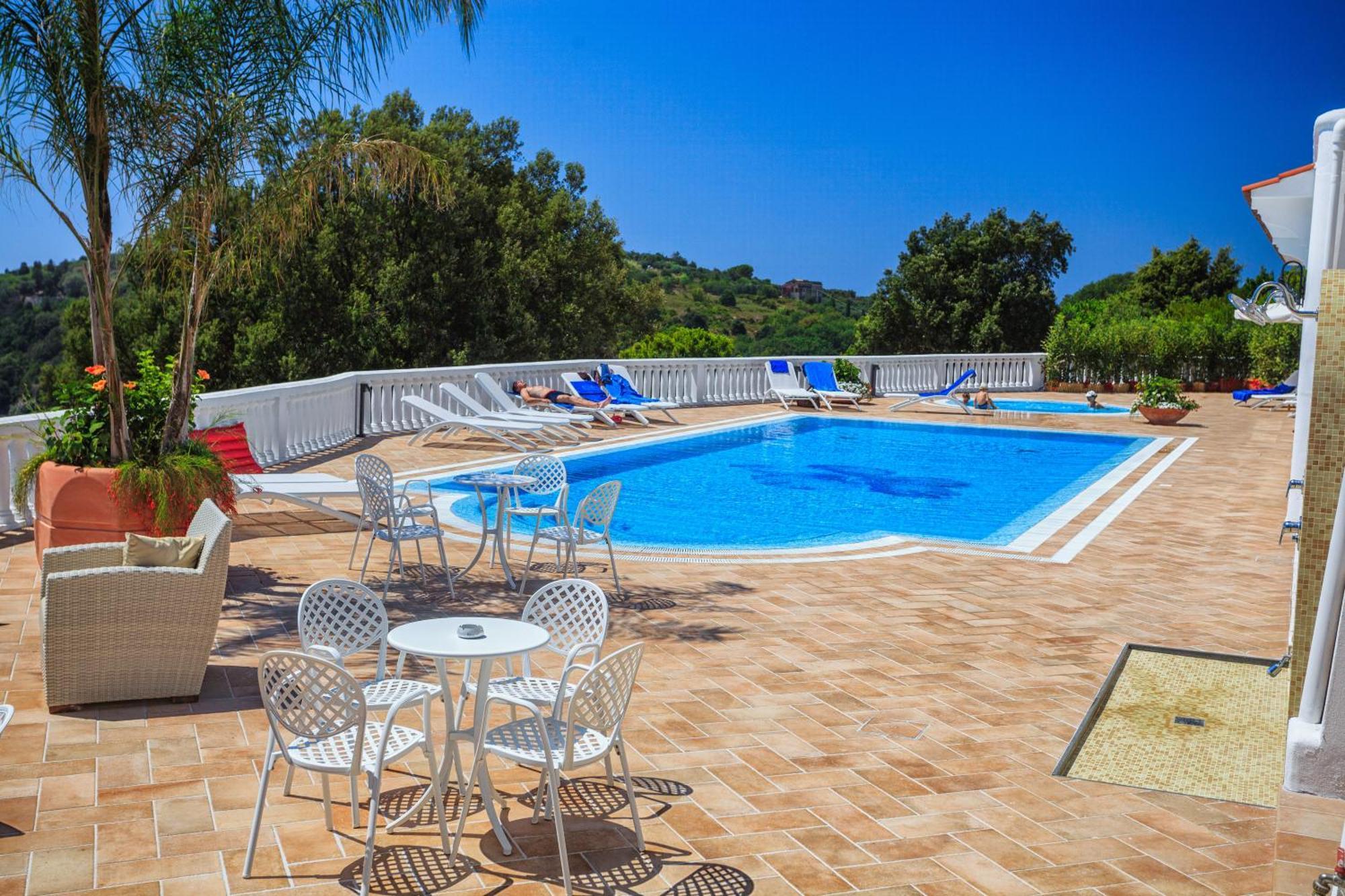 Grand Hotel Le Rocce جنوى المظهر الخارجي الصورة