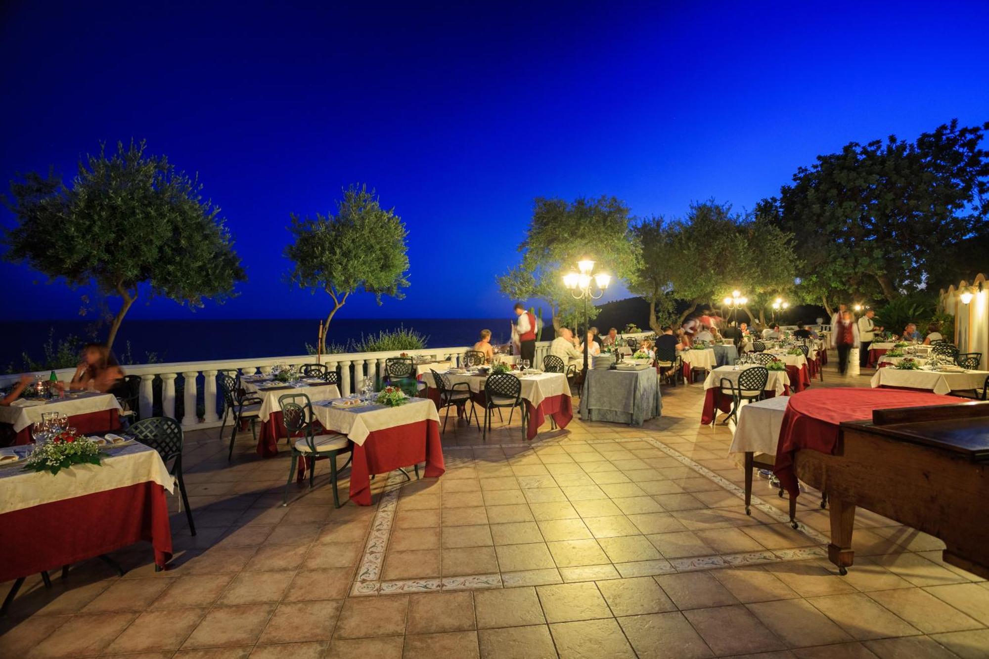 Grand Hotel Le Rocce جنوى المظهر الخارجي الصورة